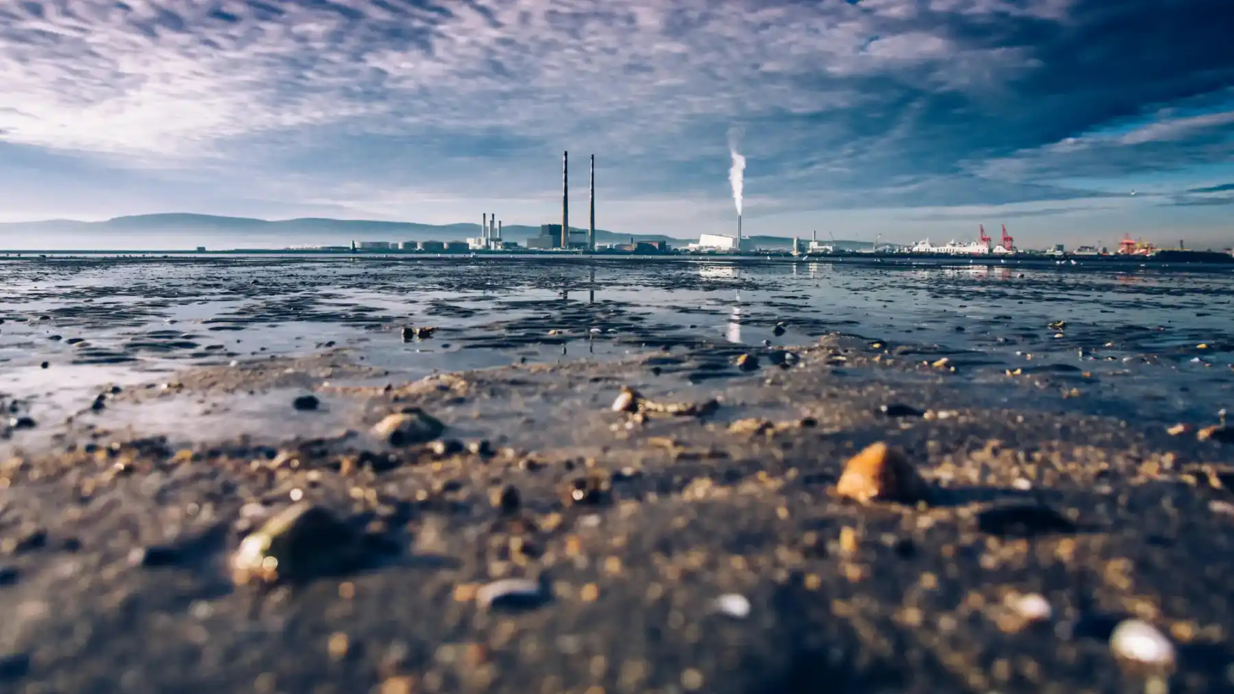 Mauvaises pratiques industrielles causant la pollution des sols