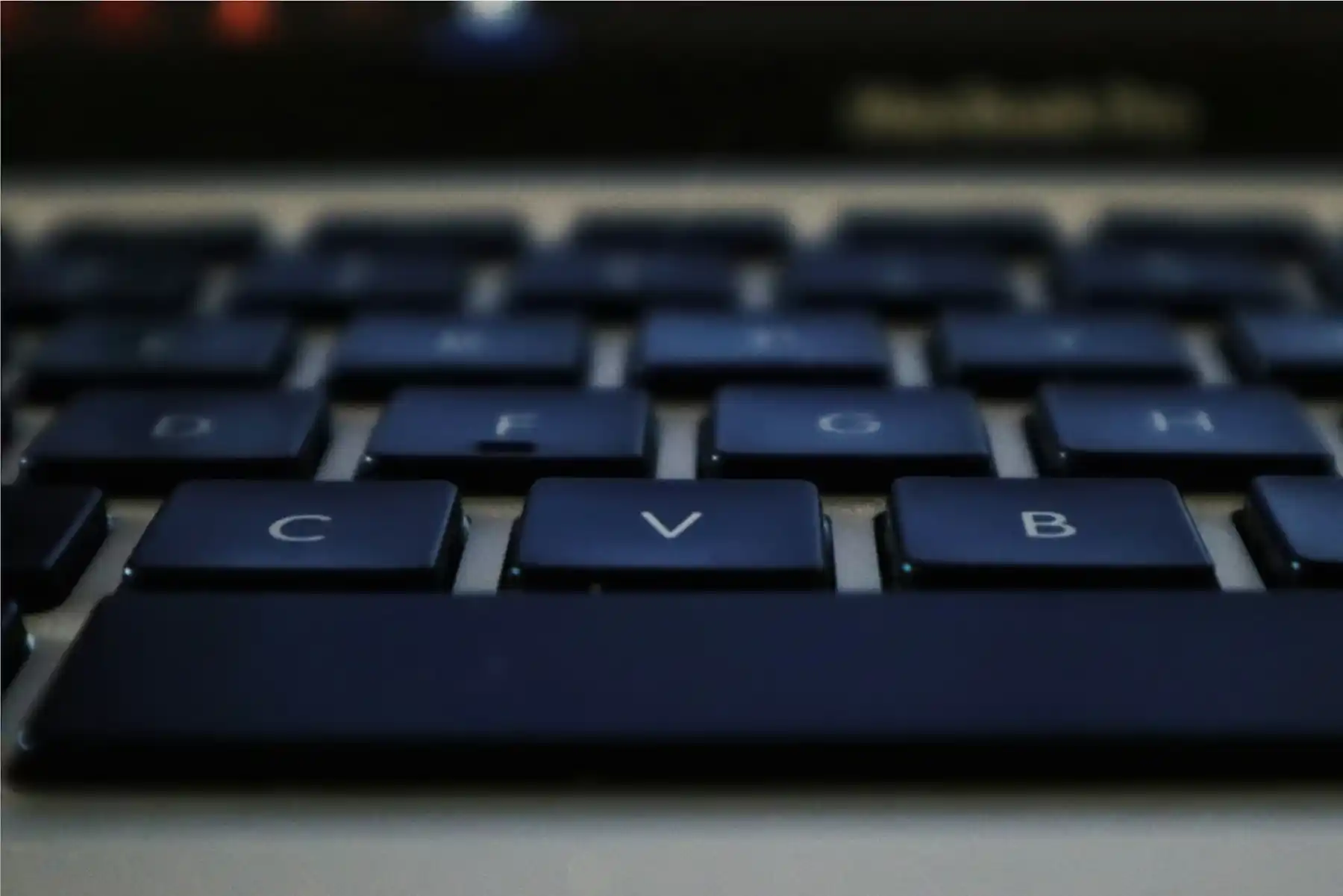 Clavier ordinateur bleu - MacBook Pro keyboard